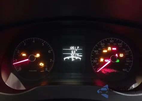 2014 Volkswagen Jetta 2.0L S z USA, uszkodzony, nr VIN 3VW2K7AJ3EM324807